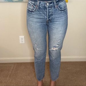 Levi’s Wedgie fit with Selvedge Denim.